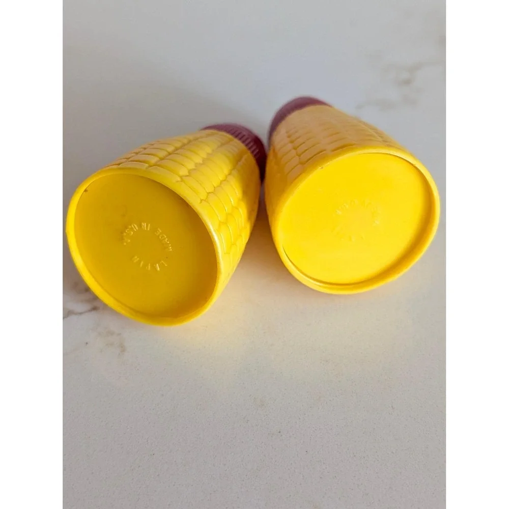 Vintage Lapin Corn on the Cob Salt and Pepper Shakers Plastic Yellow Red USA